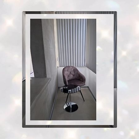 Studio Lux, Elegant & Confortabil Brassó Kültér fotó